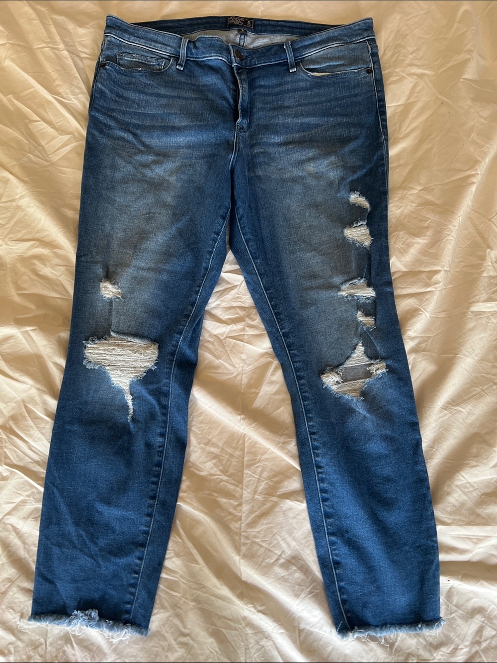 Abercrombie & Fitch Women's Dark Blue Distressed Skinny Jeans